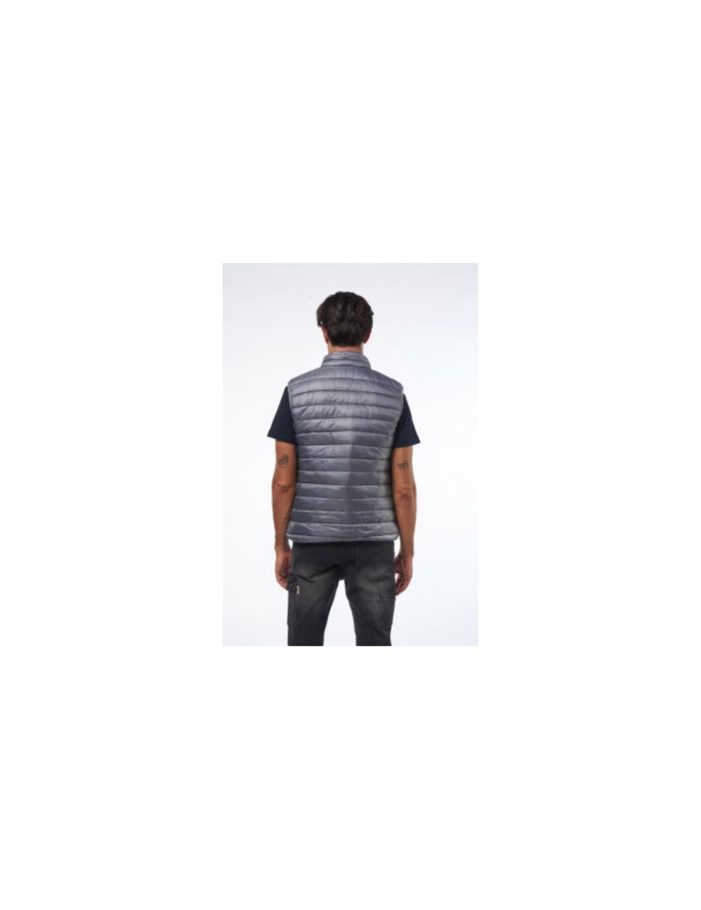 100% polyester vest with soft padding in grey