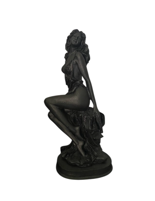 Artistiche STATUA DONNA SEMINUDA IN PIETRA LAVICA della Panza srl Artistiche STATUA DONNA SEMINUDA IN PIETRA LAVICA della Panza srl