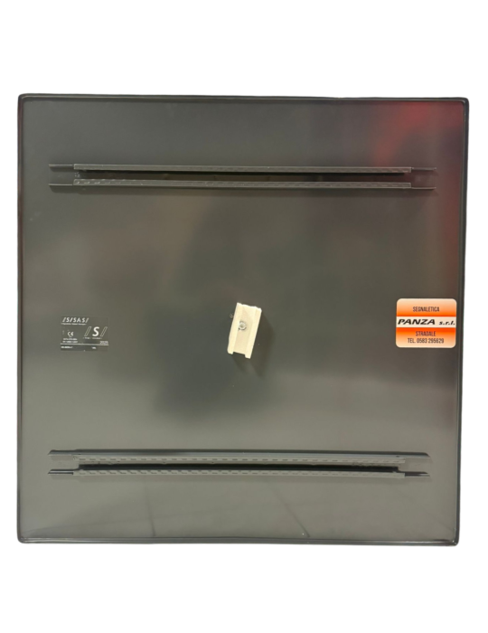 Permanent signage Mandatory passage for vehicles operated by the S...