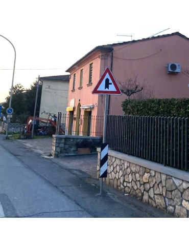 Klasse 1 Blechplatten Abb. 470/B Abgrenzungspoller mit den Maßen 20x80 cm 2