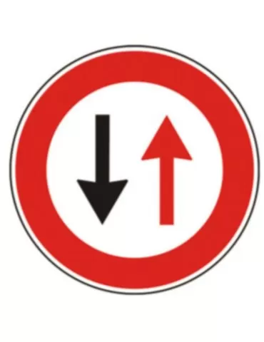 Disc diam. 60 cm class 1 fig. 41 &quot;give way alternating one-way streets&quot;
