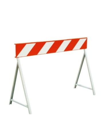 Normal delimitation barrier 20x150 class 1, complete with legs fig. 392